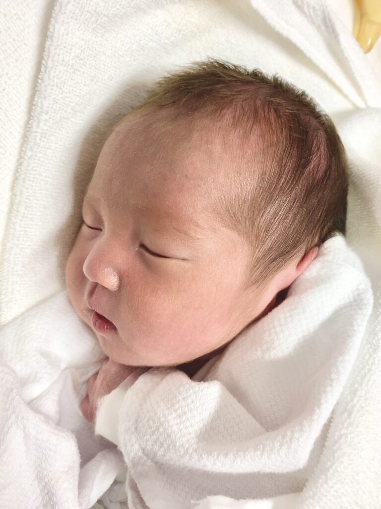 生まれた頃の息子さん④（＠decapri123さんより提供）