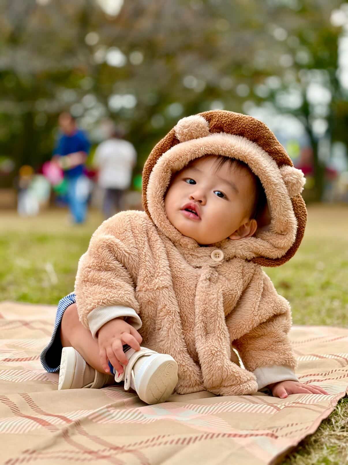 1歳息子のピクニック。親「うちの子、ピクニックしやすい子だった」その理由に…「最高！」「見えないバリアがあるんですｗ」