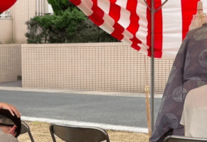 地鎮祭を行った一家。工務店の方が激写していた“まさかの光景”に…「めちゃくちゃおもろい」「絶妙なタイミング」「かわいすぎww」