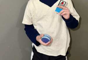 「本物やん…」8歳息子が『HUNTER×HUNTER』キルアに！美容師の母が魅せた“凄すぎる姿”に「ド級のイケメン息子」