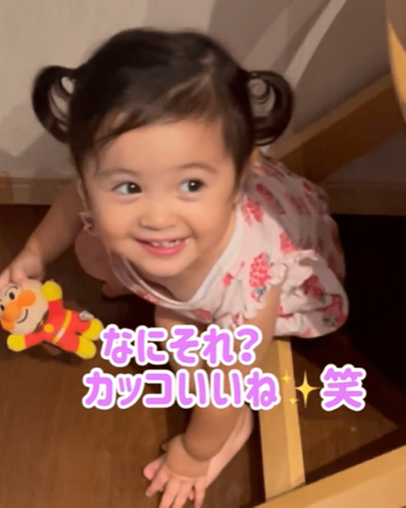 ポーズを誉められたさなちゃん（＠sana_happy_smileさんより提供）