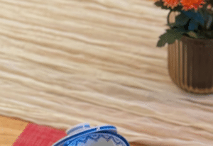 「妻の料理を一向に褒めない夫」→妻の用意した食卓を見てみると……　まさかの光景に「凄すぎ！」「全力で褒めるので夫にしてください」