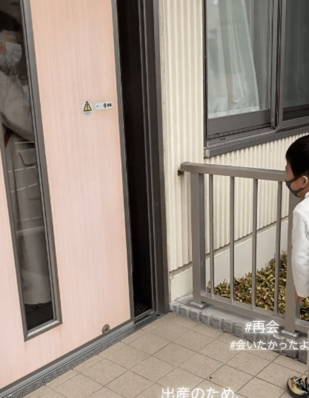 次男を出産したママ　7日ぶりに5歳長男に会うと…その様子に「何回みても泣ける」「もらい泣きしちゃった」「ほんとうに可愛い」