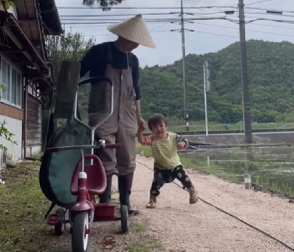 濡れているのが嫌なよう（＠kominka_yamaneさんより提供）