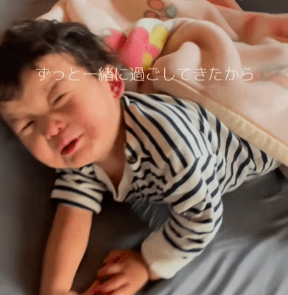 ママさんに気づいた息子さんは…（@souri0916さんより提供）