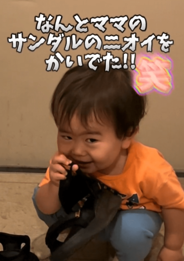 サンダルの匂いをかいでいた！（@riku__soraさんより提供）