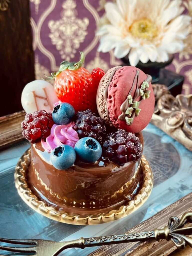 美味しそうなスイーツ（＠eternal.sweets.nijiiroさんより提供）