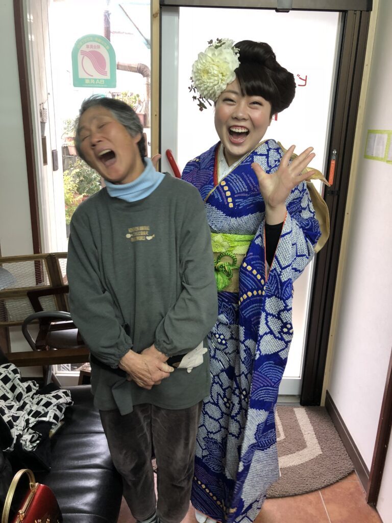 笑顔（＠halmeoni_creambunさんより提供）