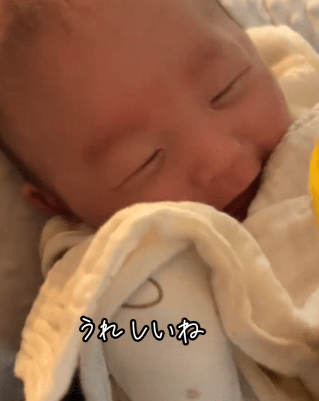 これからミルクが飲める！（@rui_coco1129さんより提供）