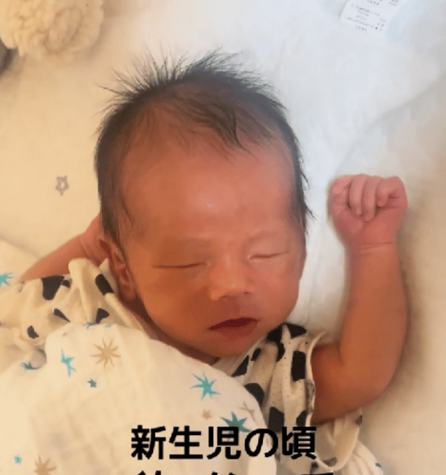 「イケメン」と言われた赤ちゃん　その4ヶ月後の姿に「可愛い」「ご利益ありそう」