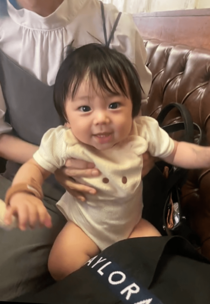 【実際の写真６枚】　じいじの家に来た時の様子