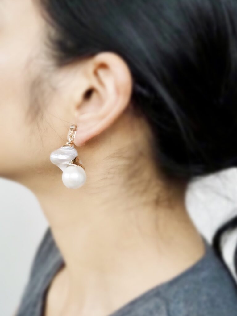耳飾りにも（@kaigaratoningyoさんより提供）