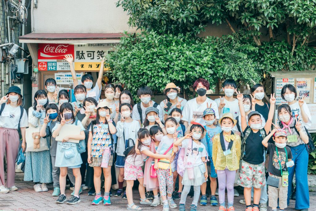 大学生が仕掛ける駄菓子屋さん