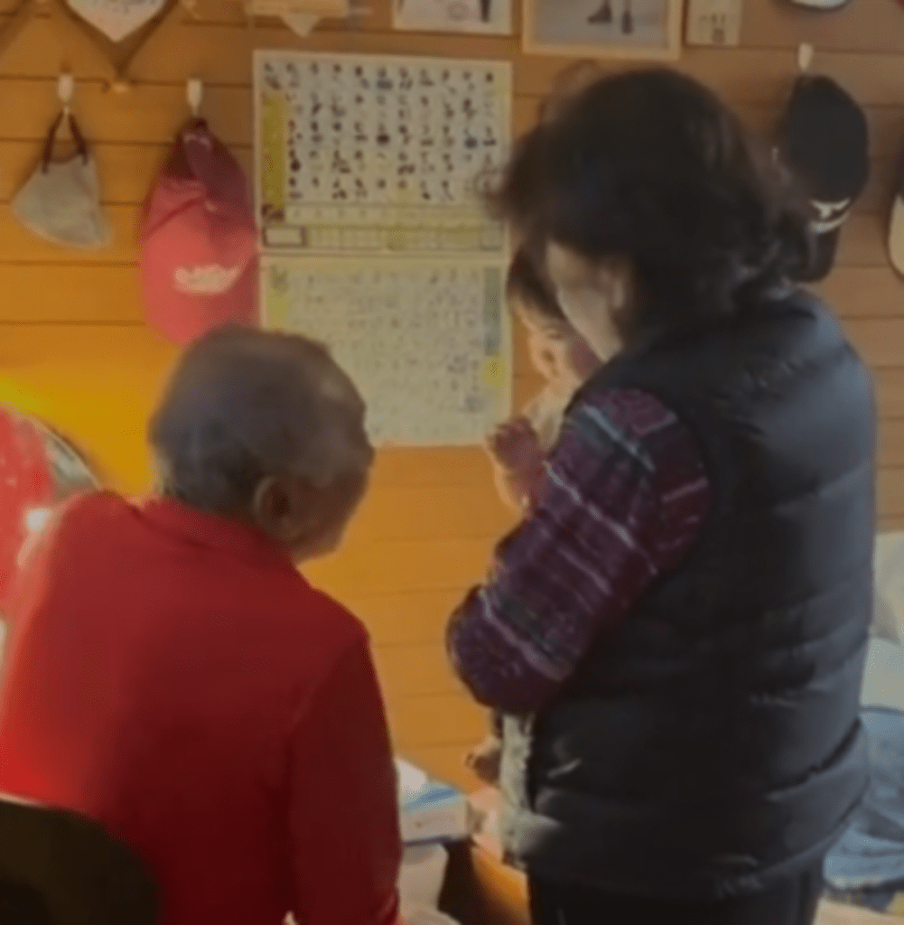 ひ孫と対面！（@bb_miyさんより提供）