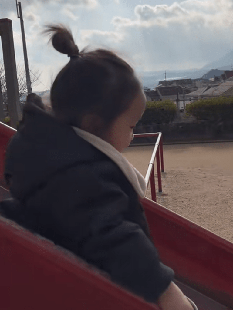 滑り台もスイスイだよ！（＠chiemrry46lさんより提供）