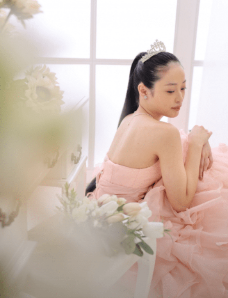 ビフォー：ドレス姿（@fukuryuen82さんより提供）