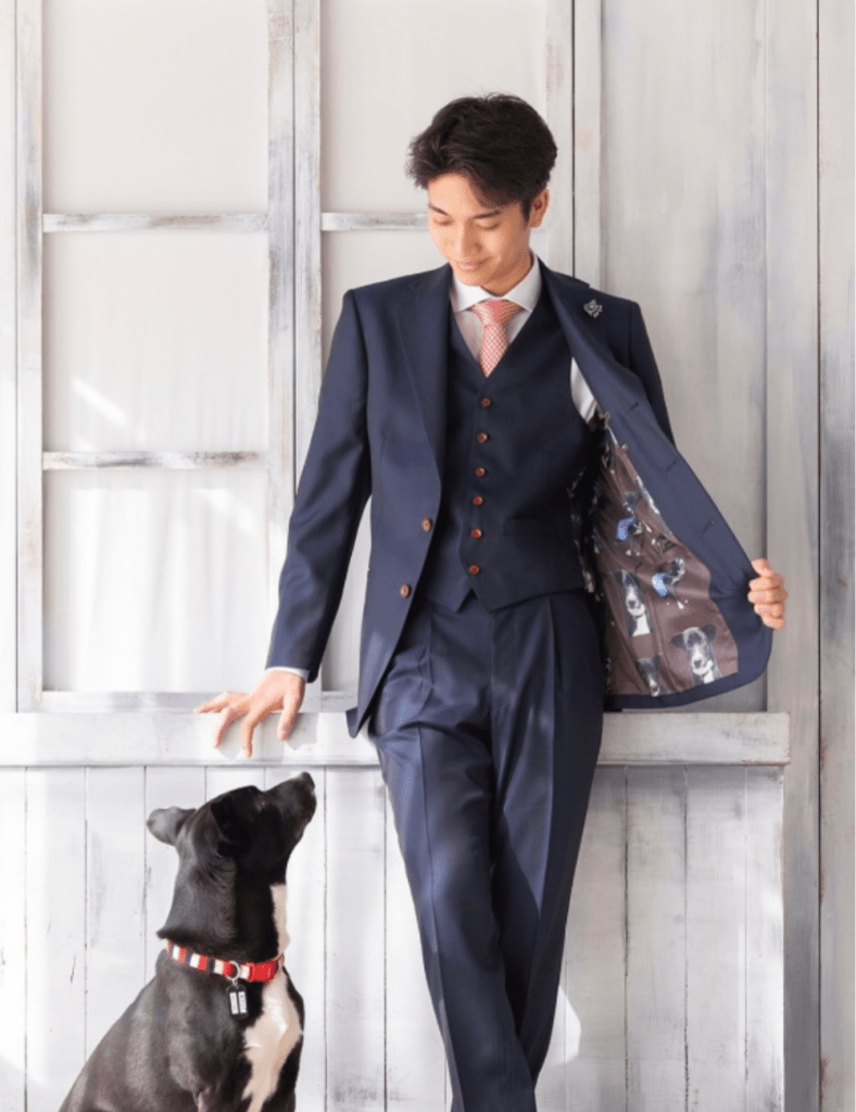 愛犬がプリントされたオーダースーツ（@yukiko8840さんより提供）