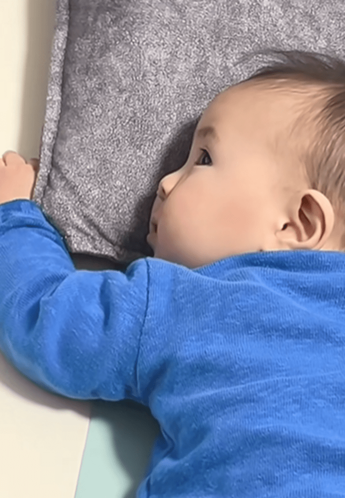 目がパッチリ（@ayatoto194さんより提供）