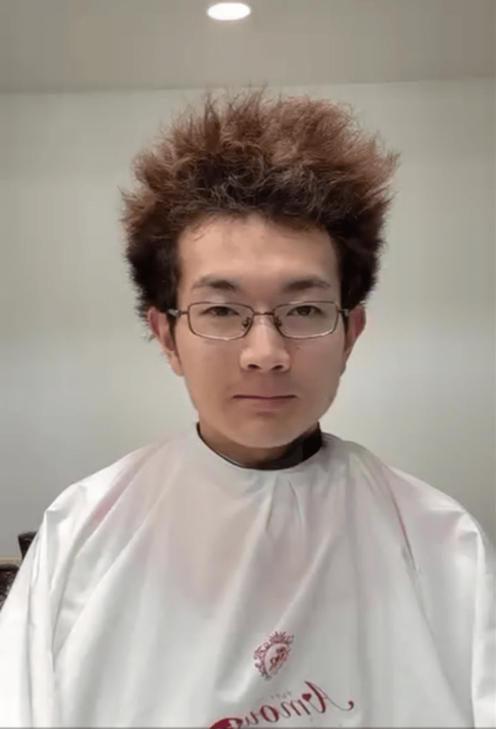 施術前の男性（@yokkoi_beauticianさんより提供）