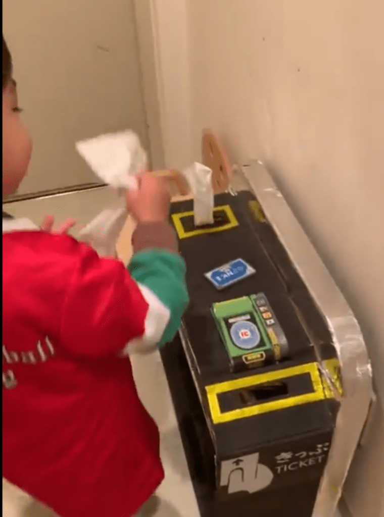 なんとティッシュが！（@dandanb_damaさんより提供）