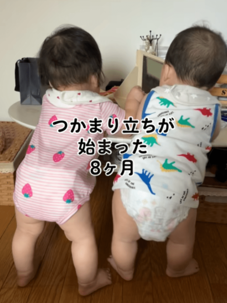 つかまり立ちを…（@danee0129さんより提供）