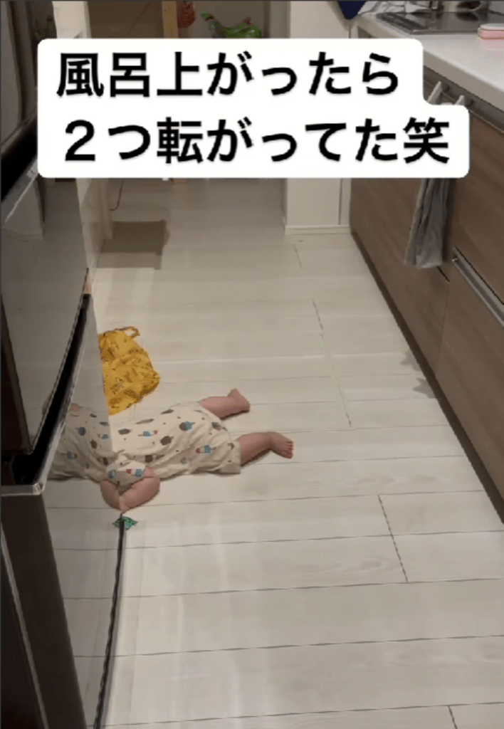 息子さんは冷蔵庫の横に（@ckn.t_731さんより提供）