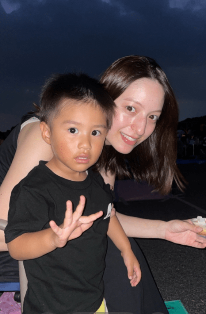 イケメンな息子さんに美人ママさん！（@reinaasekineさんより提供）