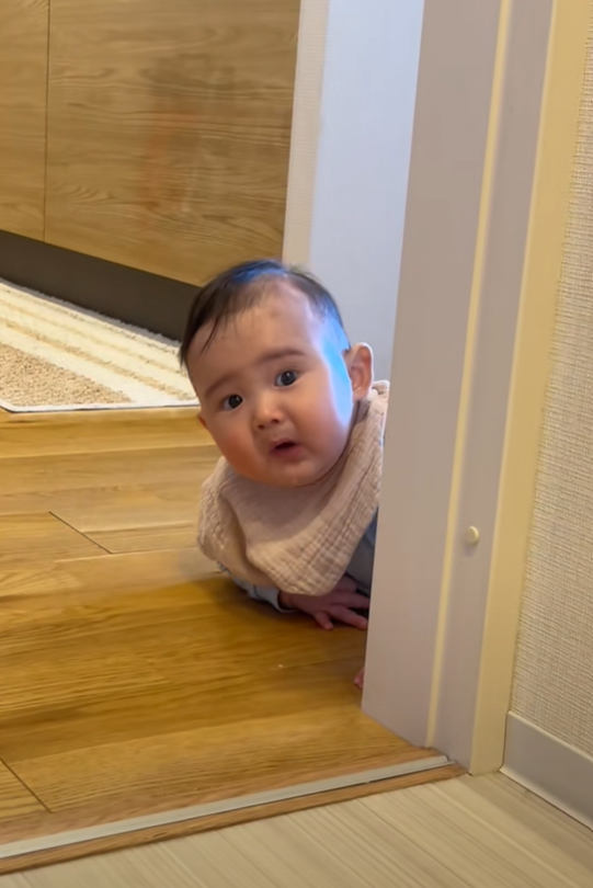 初めて後追いをした時の様子（＠yuto.m3366さんより提供）