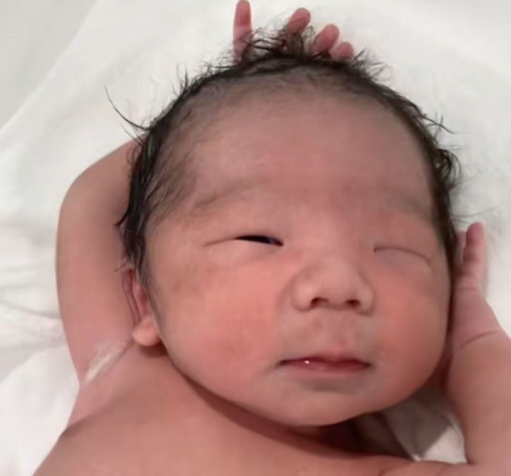 かわいらしい様子（＠lovely.diary.babiesさんより提供）