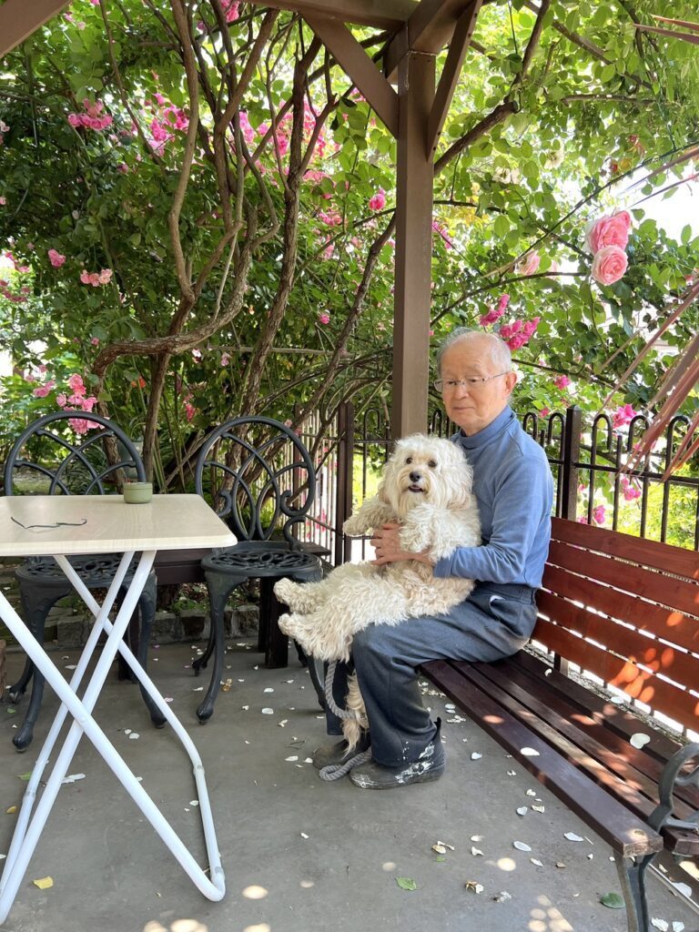 ツンデレで甘え下手なかまぼこくん（@kamamama24さんより提供）