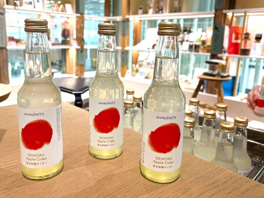 地元産の果物を使ったオリジナル商品