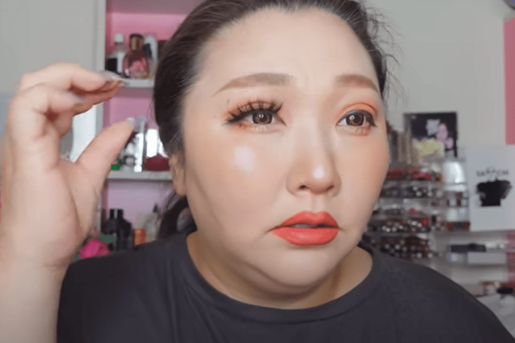 つけまつ毛で目力が爆上がり♡（@sachi-sachi-channelさんより提供）