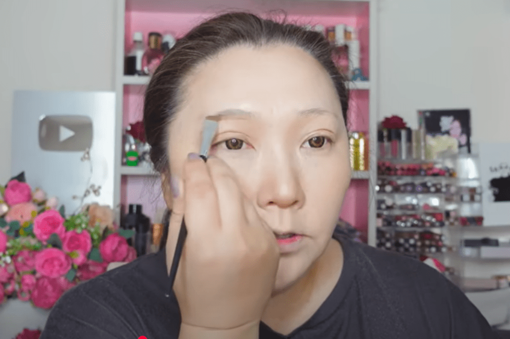 眉はふんわりとやさしい雰囲気に（@sachi-sachi-channelさんより提供）