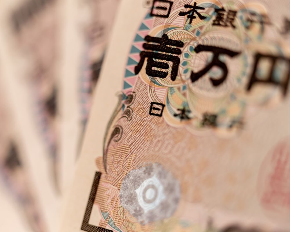 1万円（イメージ写真）