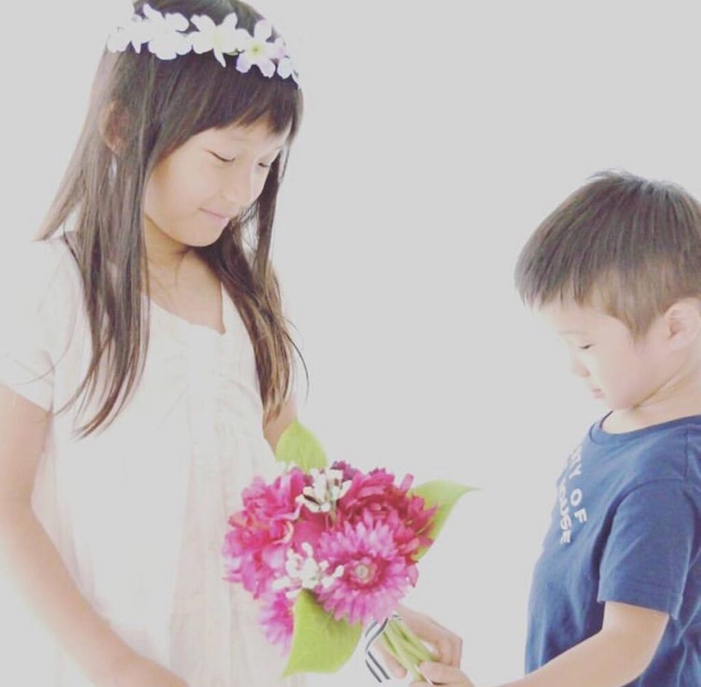 幼い頃の娘さん（＠mai_zeirishiさんより提供）