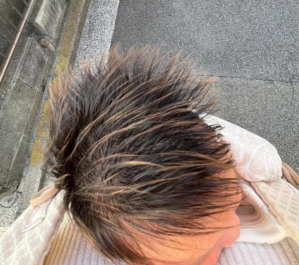 金髪メッシュのよう（＠k.haruka1004さんより提供）