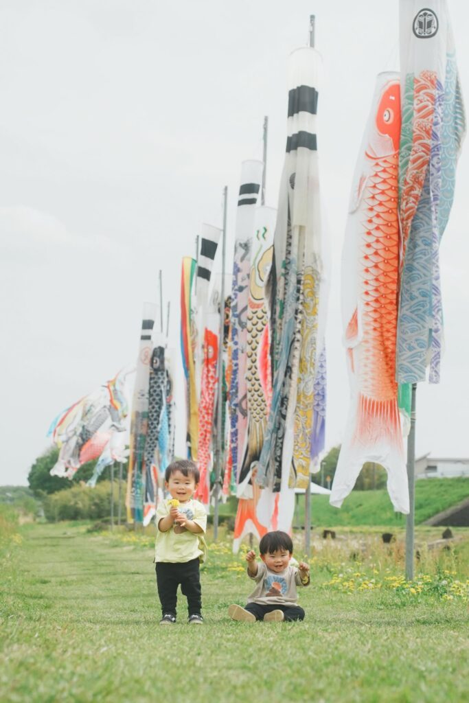 タンポポとポーズ（＠soma_885_somaさんより提供）