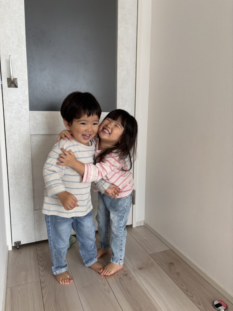 お互いが「大切な相方」（@twinsmama_0525より提供）