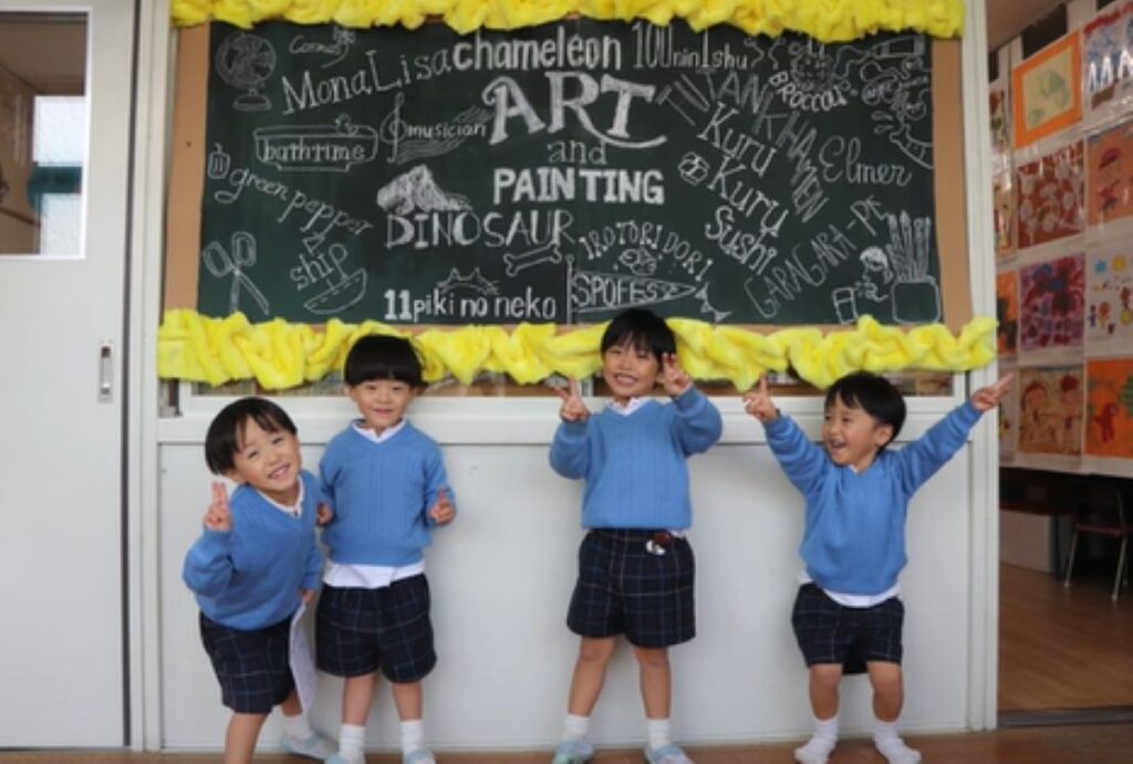 長男さんと三つ子のお兄ちゃん（＠1.and.triple_mamさんより提供）