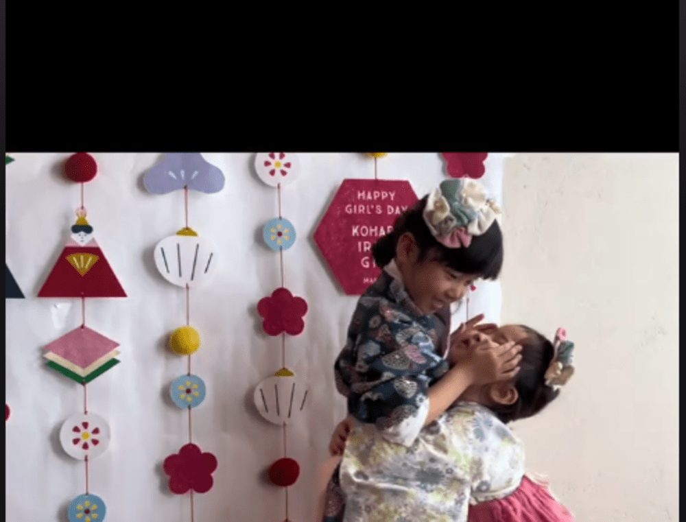 ケンカもしながら、仲良く成長してね（@kohairomamaさんより提供）