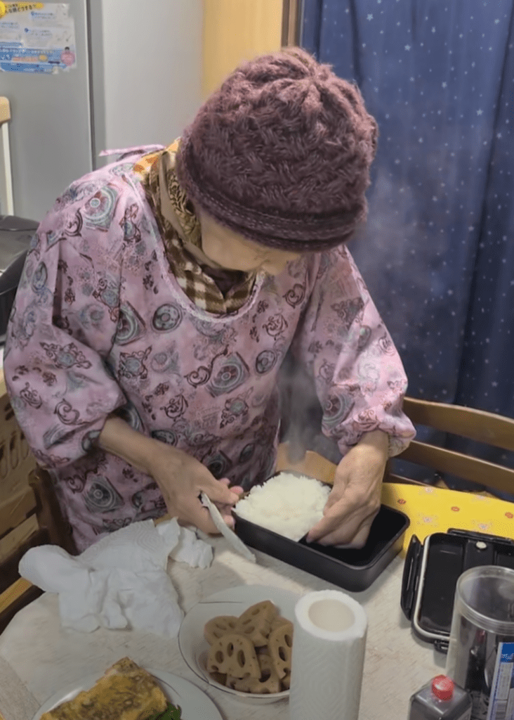 【実際の写真5枚】　完成したお弁当