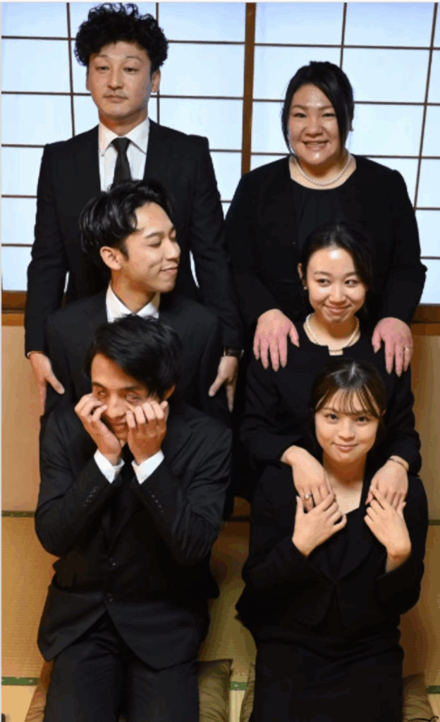 2024年に撮影した6人の集合写真（@s_a_r_r_y_555さんより提供）