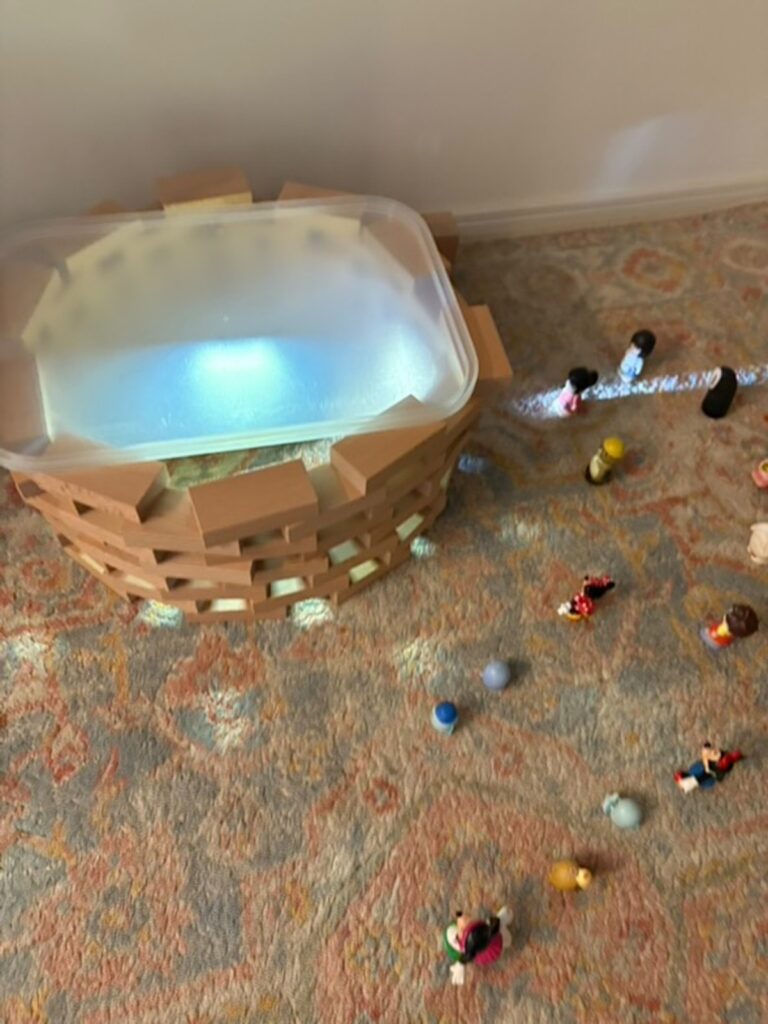 お客さんはあのキャラ達！？（@porinnn321さんより提供）