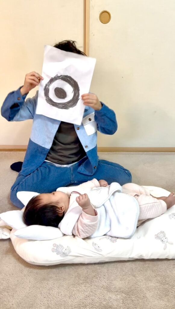 白と黒の絵（＠iam_choc745さんより提供）