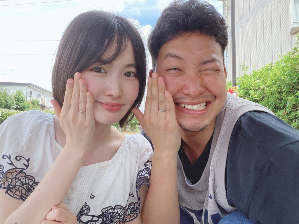 指輪を見せながら…（@boo._.chanさんより提供）