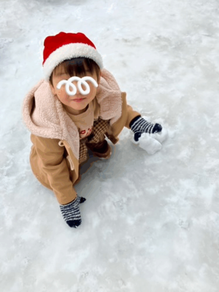 雪遊びの思い出（@dahlia0329さんより提供）