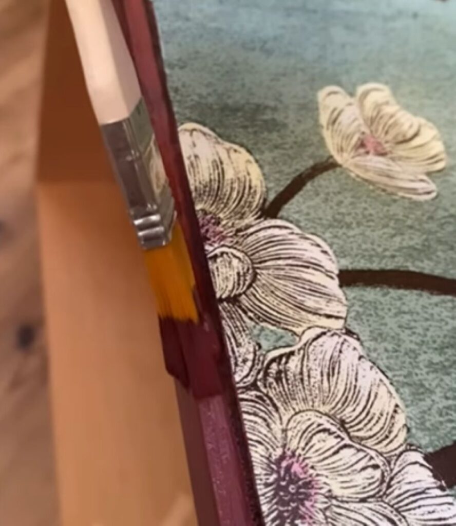 丁寧に色を塗ります（＠zakkagirlさんより提供）