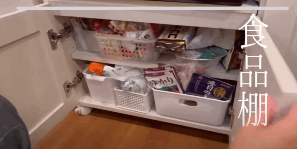 食品棚もギチギチ（@tokino_kurashiさんより提供）