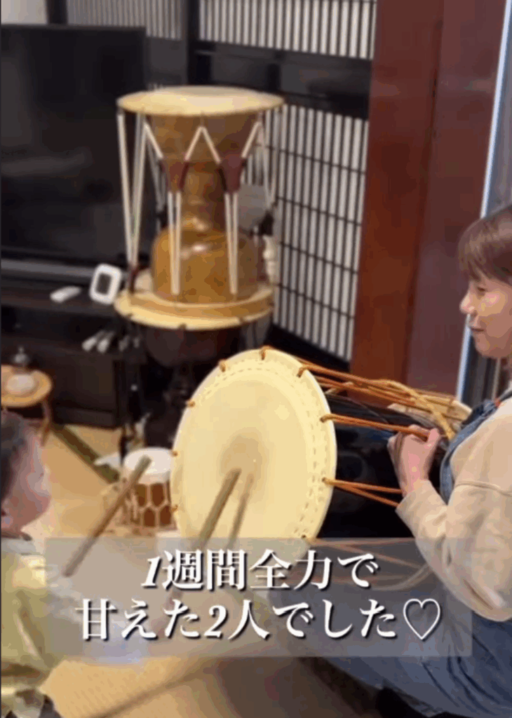 一緒に太鼓を叩いたりも（@run.k1102さんより提供）