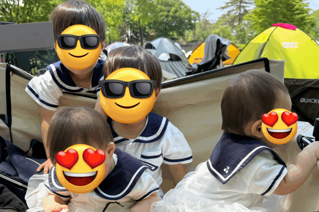 4人そろってセーラーコーデ（@twindd7さんより提供）